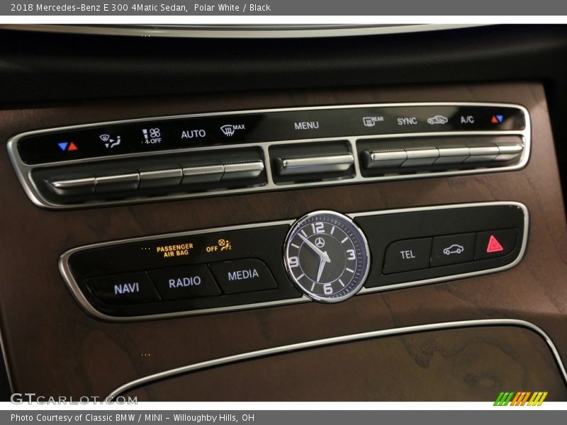 Controls of 2018 E 300 4Matic Sedan