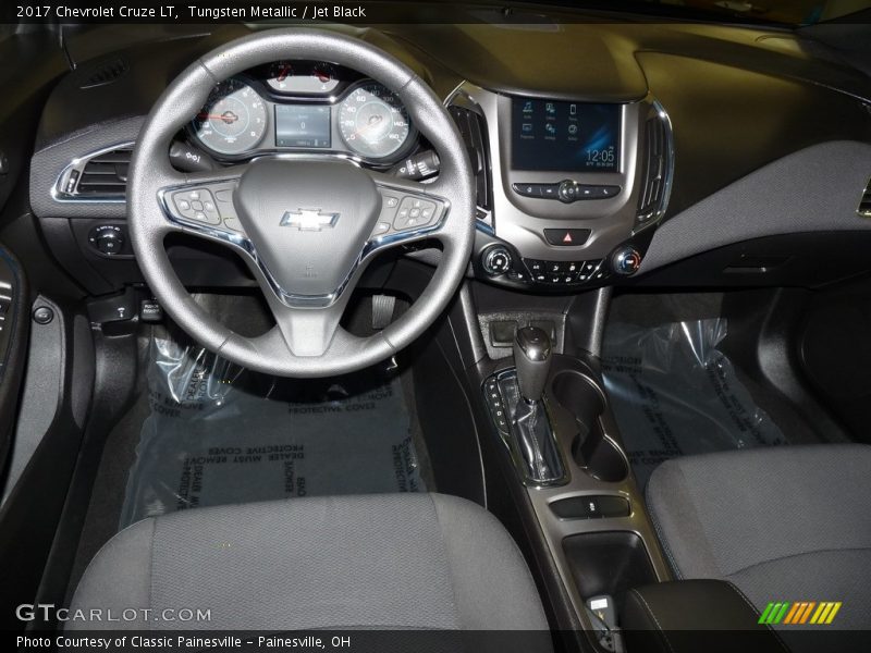 Tungsten Metallic / Jet Black 2017 Chevrolet Cruze LT