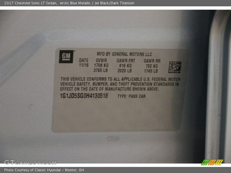 Arctic Blue Metallic / Jet Black/Dark Titanium 2017 Chevrolet Sonic LT Sedan