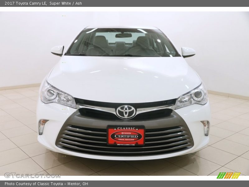 Super White / Ash 2017 Toyota Camry LE