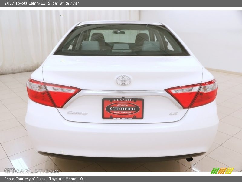 Super White / Ash 2017 Toyota Camry LE