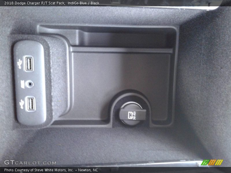 IndiGo Blue / Black 2018 Dodge Charger R/T Scat Pack