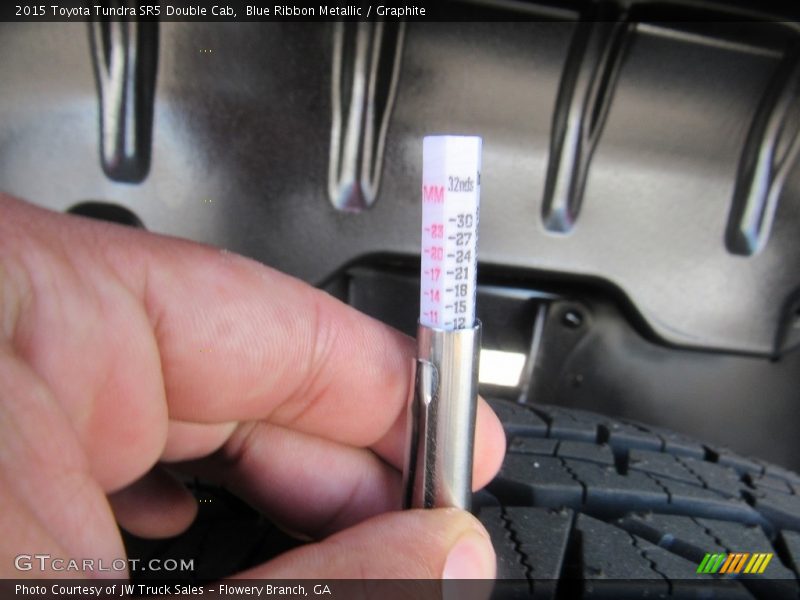 Blue Ribbon Metallic / Graphite 2015 Toyota Tundra SR5 Double Cab