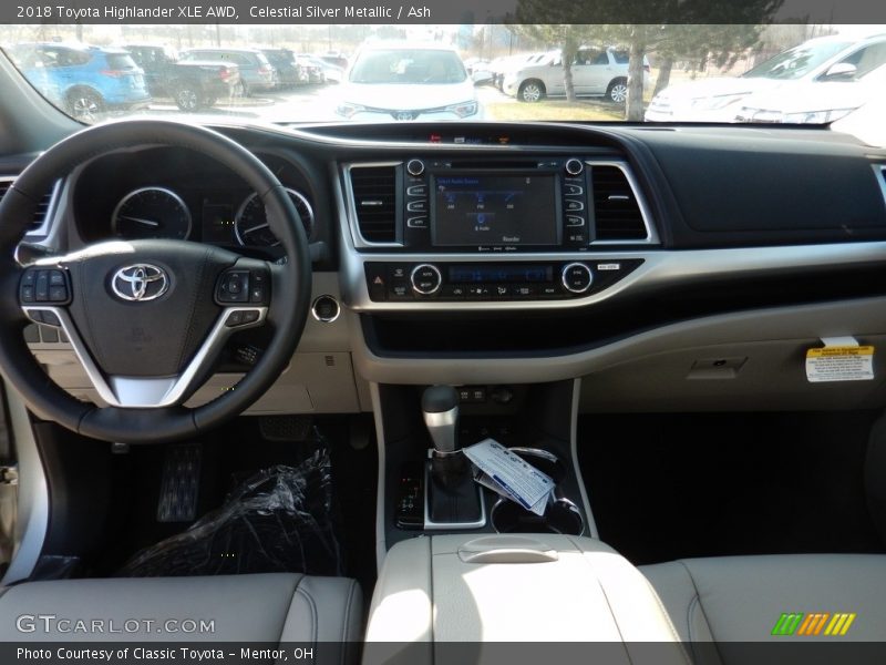 Celestial Silver Metallic / Ash 2018 Toyota Highlander XLE AWD