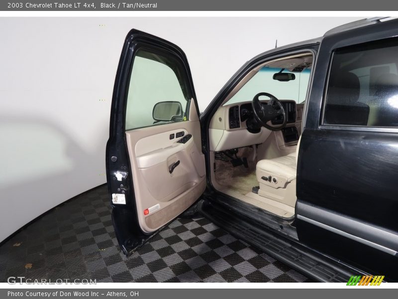 Black / Tan/Neutral 2003 Chevrolet Tahoe LT 4x4