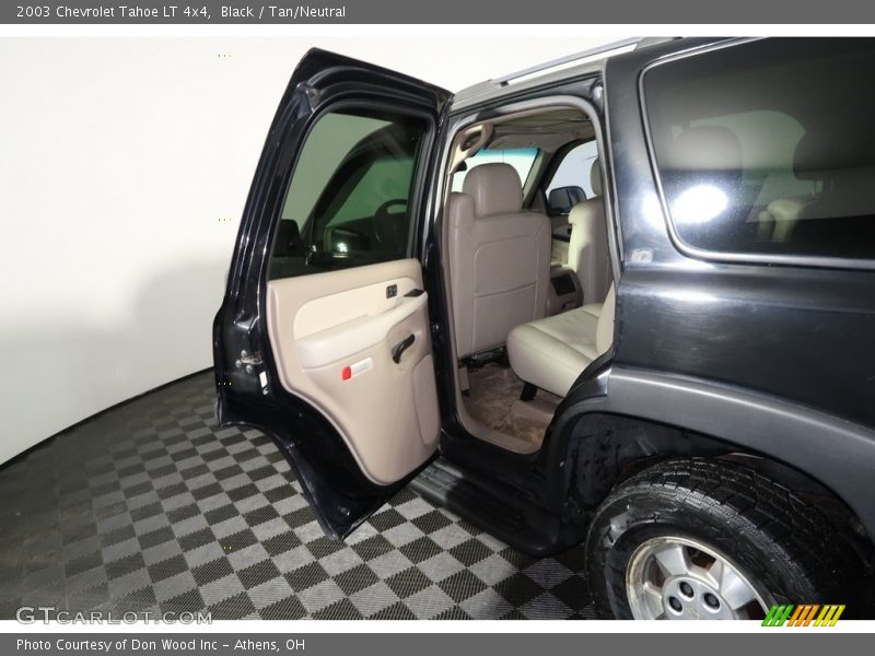 Black / Tan/Neutral 2003 Chevrolet Tahoe LT 4x4