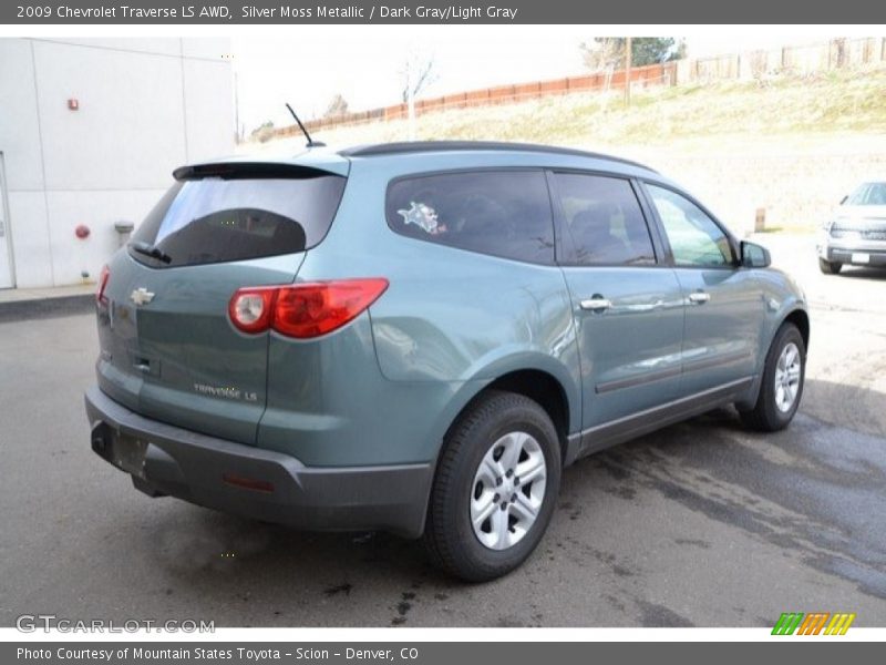 Silver Moss Metallic / Dark Gray/Light Gray 2009 Chevrolet Traverse LS AWD