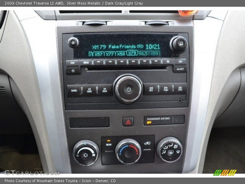 Silver Moss Metallic / Dark Gray/Light Gray 2009 Chevrolet Traverse LS AWD