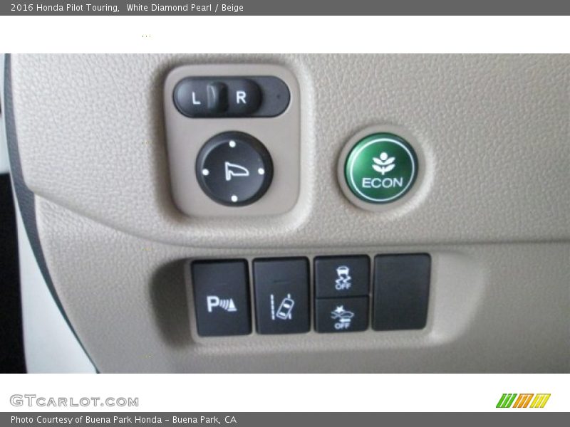White Diamond Pearl / Beige 2016 Honda Pilot Touring