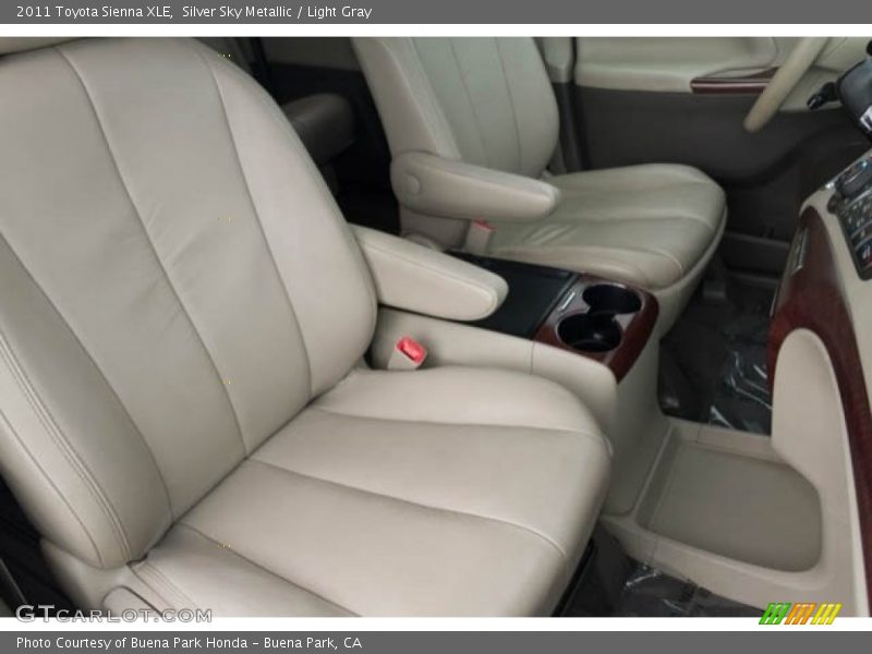 Silver Sky Metallic / Light Gray 2011 Toyota Sienna XLE