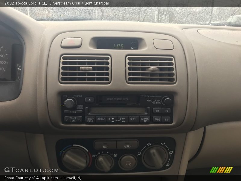 Silverstream Opal / Light Charcoal 2002 Toyota Corolla CE