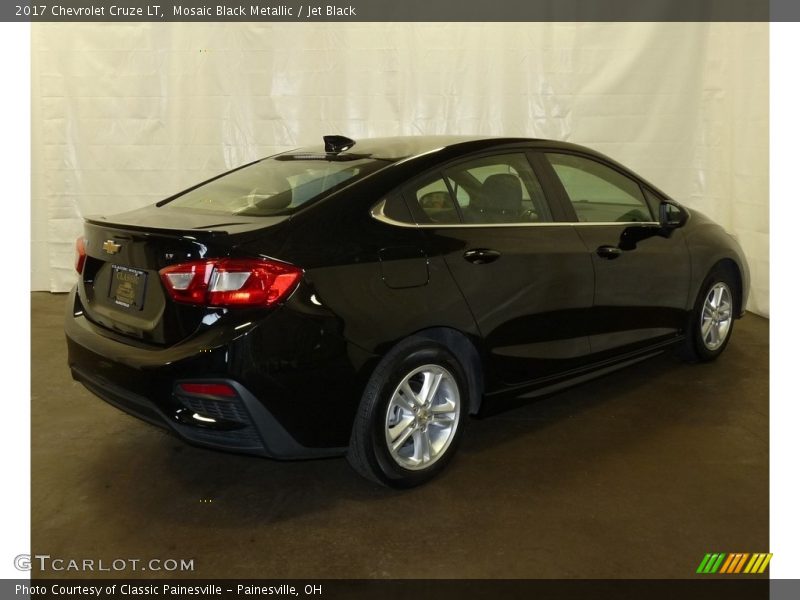Mosaic Black Metallic / Jet Black 2017 Chevrolet Cruze LT