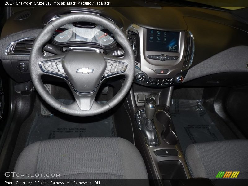 Mosaic Black Metallic / Jet Black 2017 Chevrolet Cruze LT