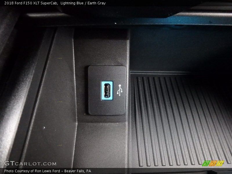 Lightning Blue / Earth Gray 2018 Ford F150 XLT SuperCab