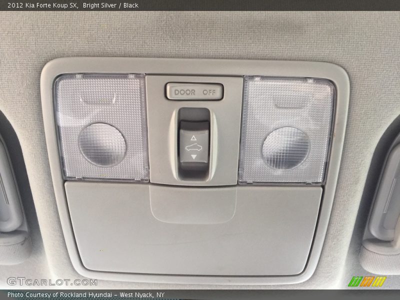 Bright Silver / Black 2012 Kia Forte Koup SX