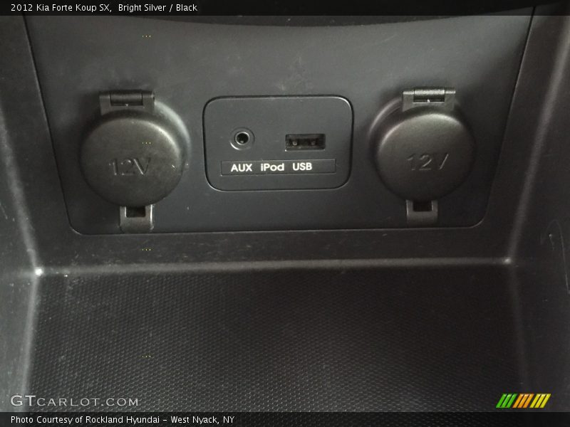 Bright Silver / Black 2012 Kia Forte Koup SX