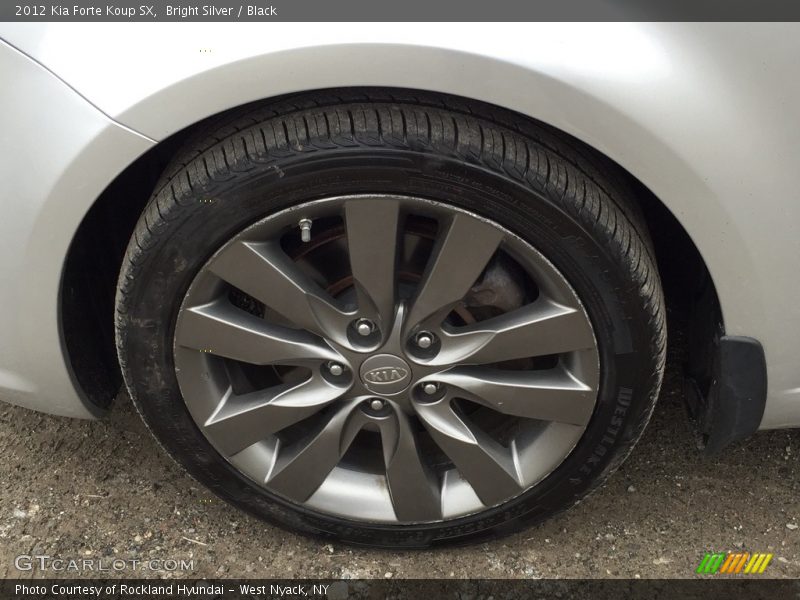 Bright Silver / Black 2012 Kia Forte Koup SX