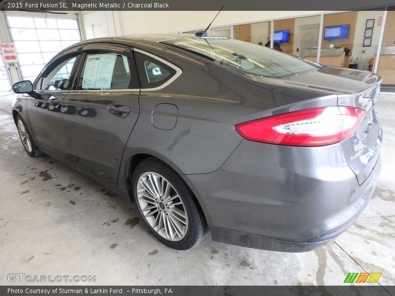 Magnetic Metallic / Charcoal Black 2015 Ford Fusion SE