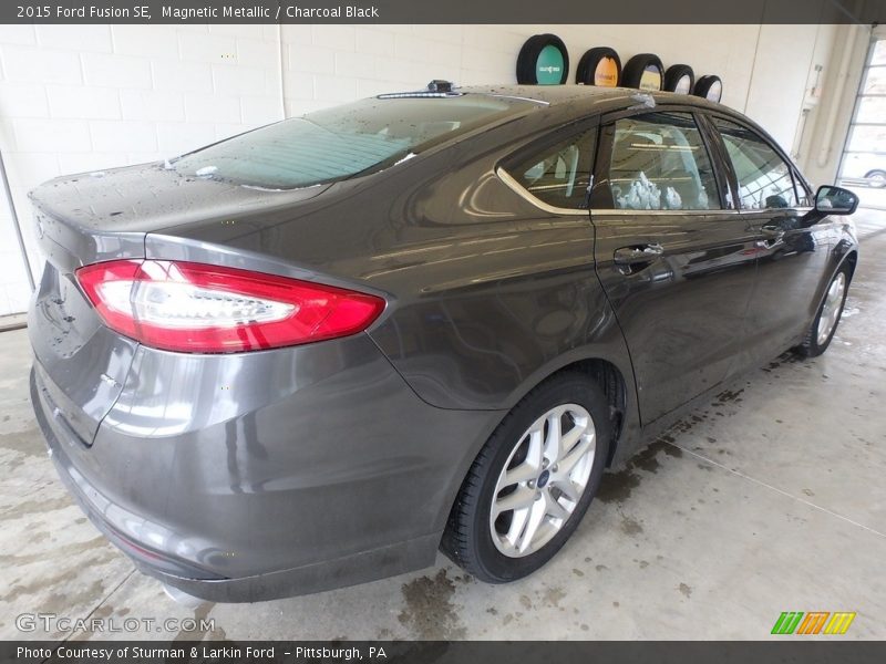 Magnetic Metallic / Charcoal Black 2015 Ford Fusion SE