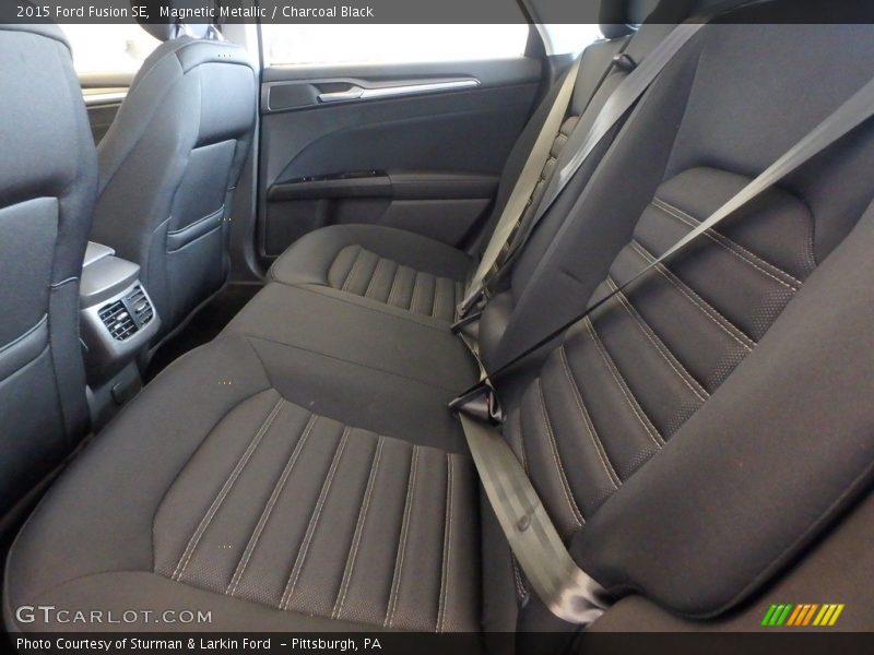 Magnetic Metallic / Charcoal Black 2015 Ford Fusion SE