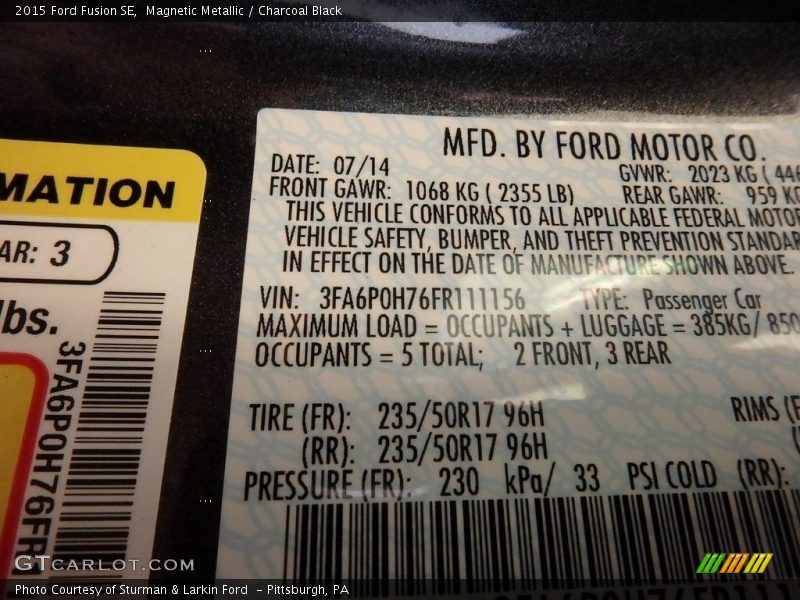 Magnetic Metallic / Charcoal Black 2015 Ford Fusion SE
