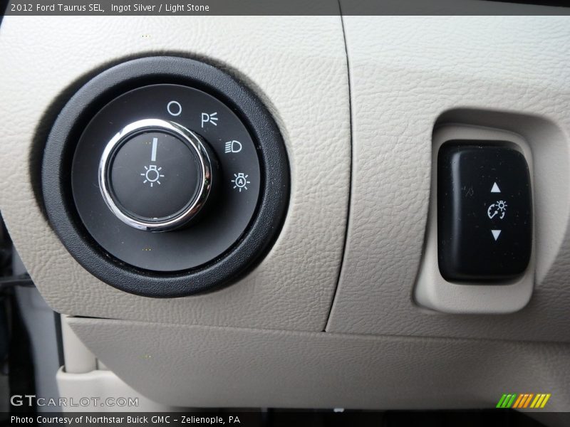 Ingot Silver / Light Stone 2012 Ford Taurus SEL