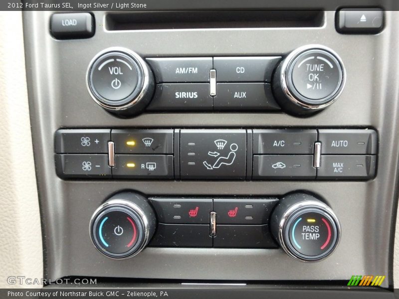 Ingot Silver / Light Stone 2012 Ford Taurus SEL