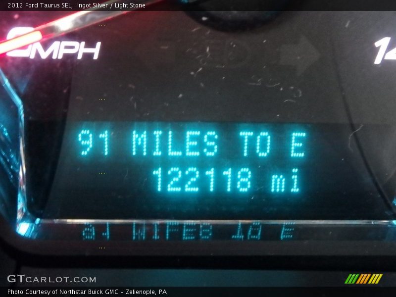 Ingot Silver / Light Stone 2012 Ford Taurus SEL