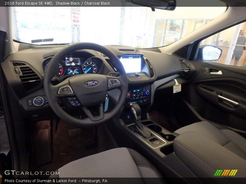 Shadow Black / Charcoal Black 2018 Ford Escape SE 4WD