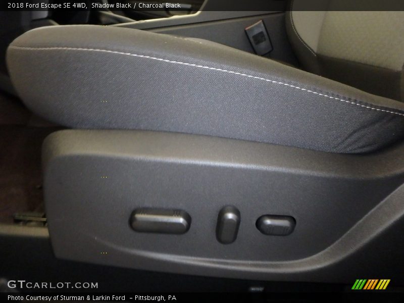 Shadow Black / Charcoal Black 2018 Ford Escape SE 4WD