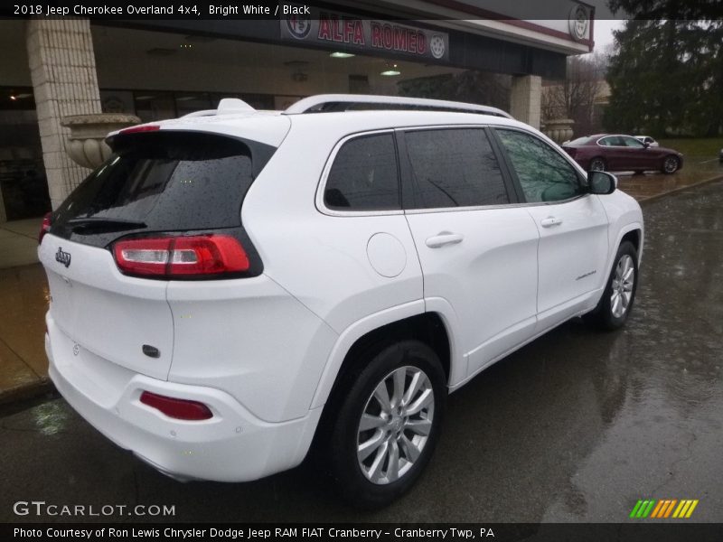 Bright White / Black 2018 Jeep Cherokee Overland 4x4