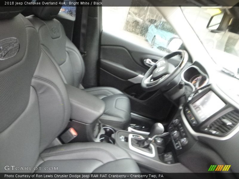 Bright White / Black 2018 Jeep Cherokee Overland 4x4