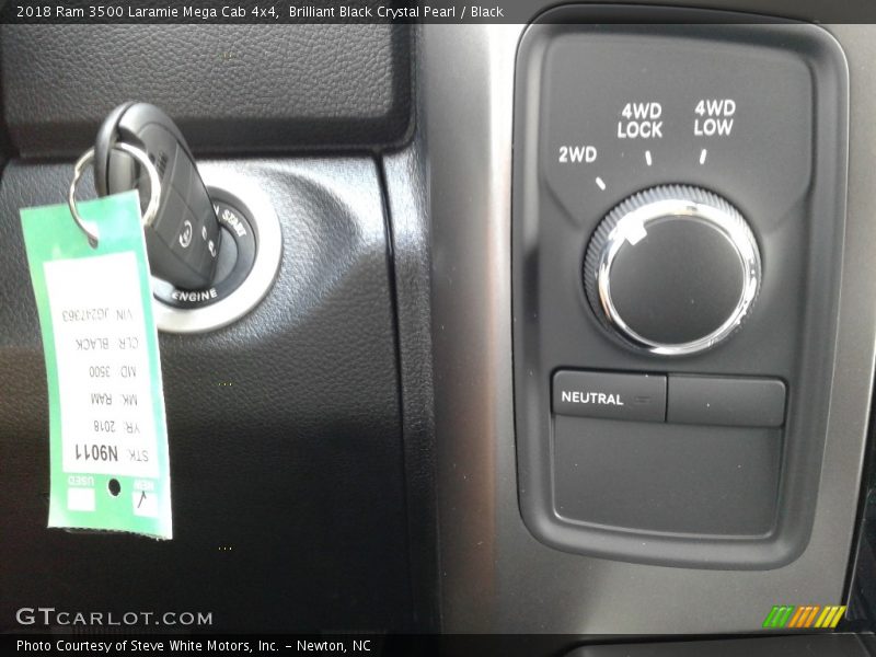 Controls of 2018 3500 Laramie Mega Cab 4x4
