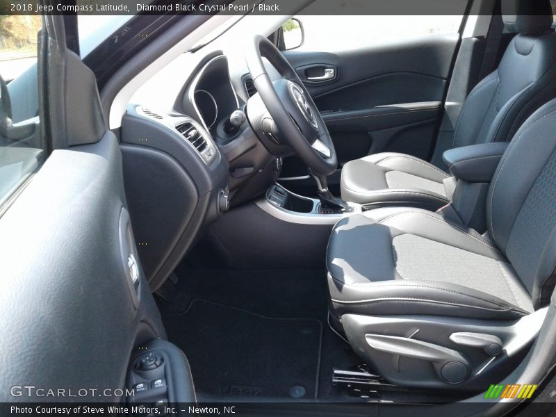 Diamond Black Crystal Pearl / Black 2018 Jeep Compass Latitude