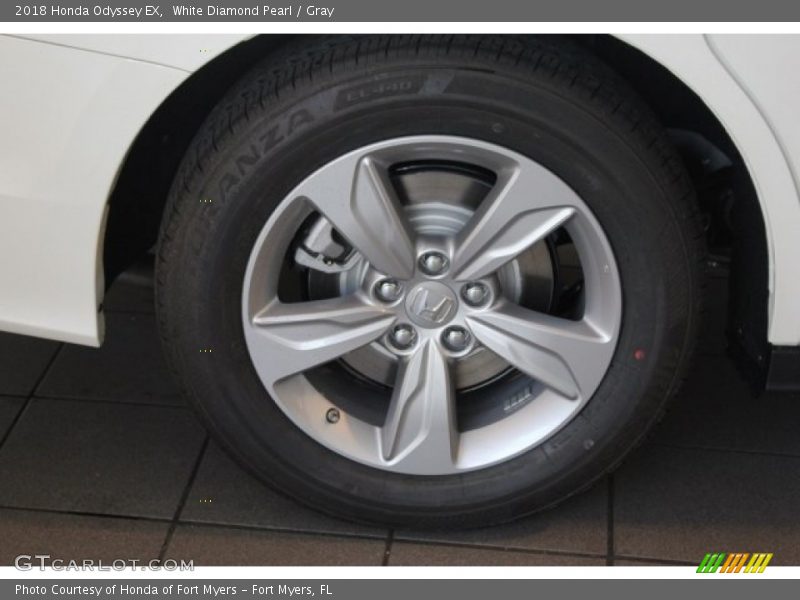 White Diamond Pearl / Gray 2018 Honda Odyssey EX