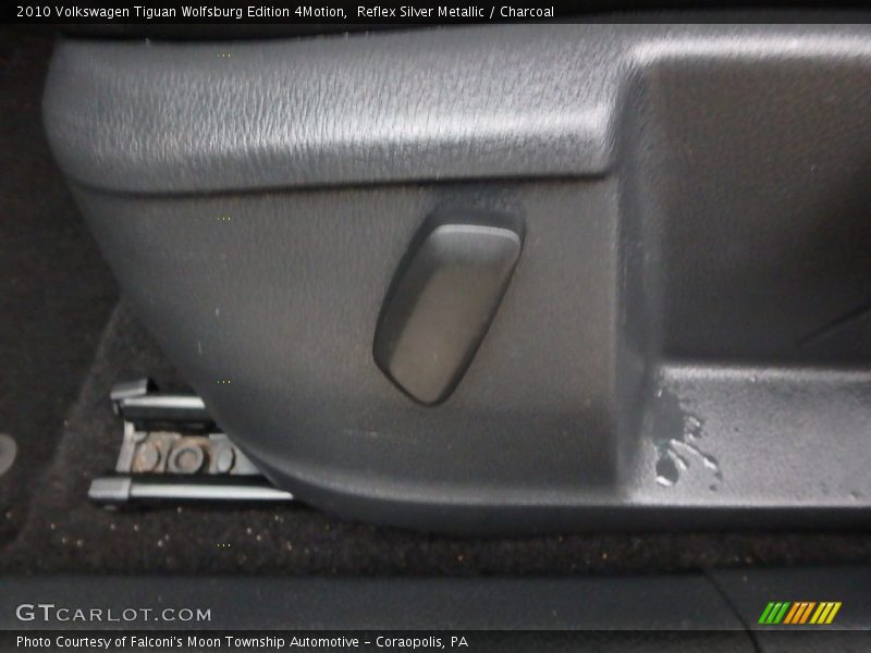 Reflex Silver Metallic / Charcoal 2010 Volkswagen Tiguan Wolfsburg Edition 4Motion
