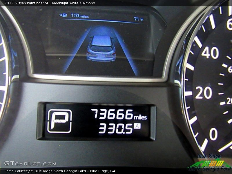 Moonlight White / Almond 2013 Nissan Pathfinder SL