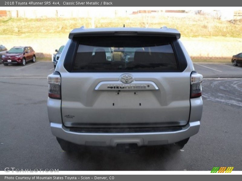 Classic Silver Metallic / Black 2018 Toyota 4Runner SR5 4x4