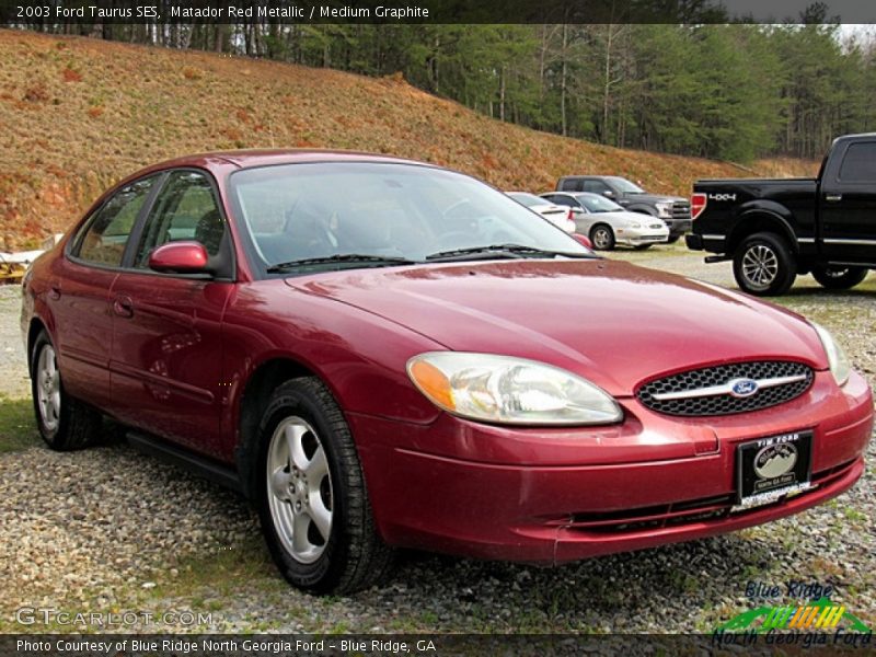 Matador Red Metallic / Medium Graphite 2003 Ford Taurus SES