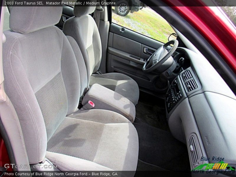 Matador Red Metallic / Medium Graphite 2003 Ford Taurus SES