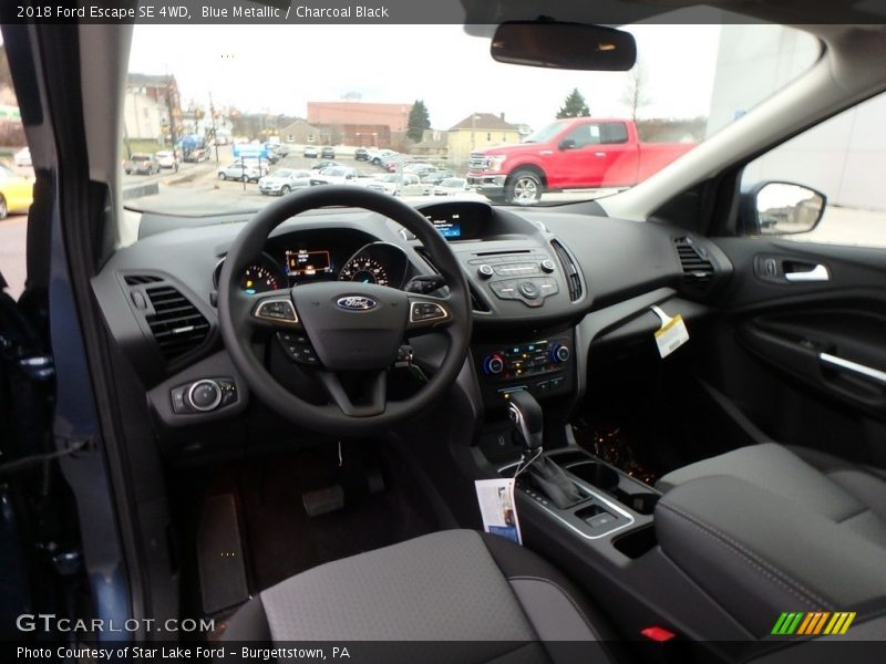 Blue Metallic / Charcoal Black 2018 Ford Escape SE 4WD