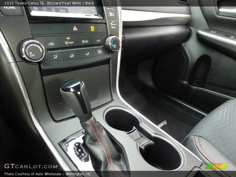 Blizzard Pearl White / Black 2015 Toyota Camry SE