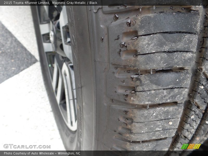 Magnetic Gray Metallic / Black 2015 Toyota 4Runner Limited