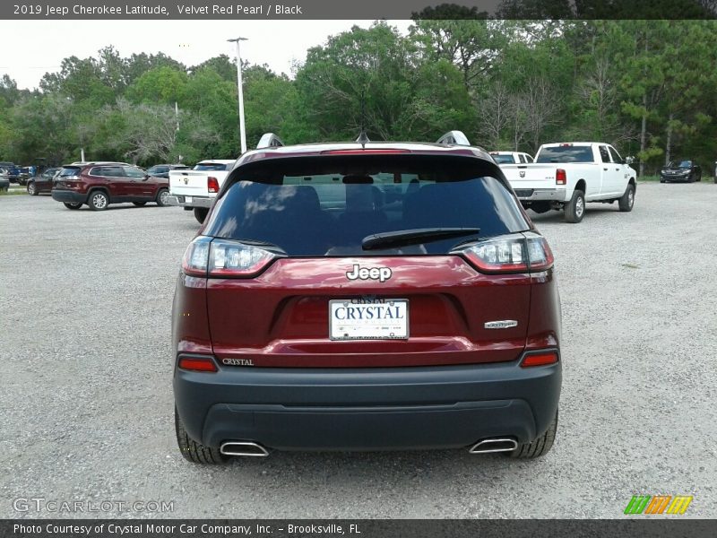 Velvet Red Pearl / Black 2019 Jeep Cherokee Latitude