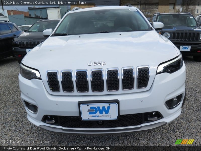 Bright White / Black 2019 Jeep Cherokee Overland 4x4