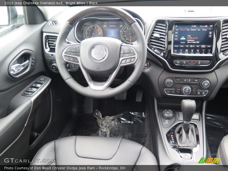 Bright White / Black 2019 Jeep Cherokee Overland 4x4