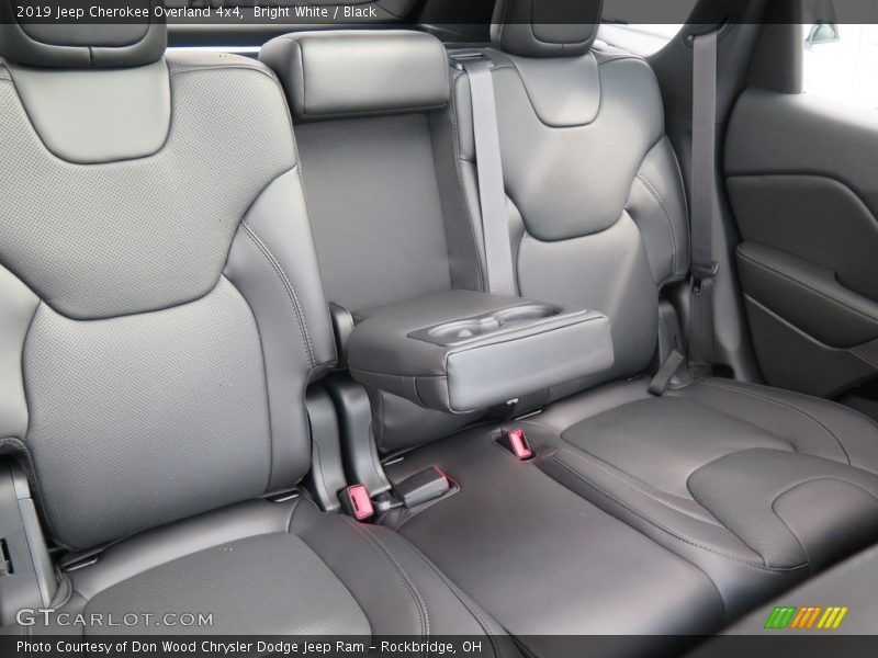 Bright White / Black 2019 Jeep Cherokee Overland 4x4