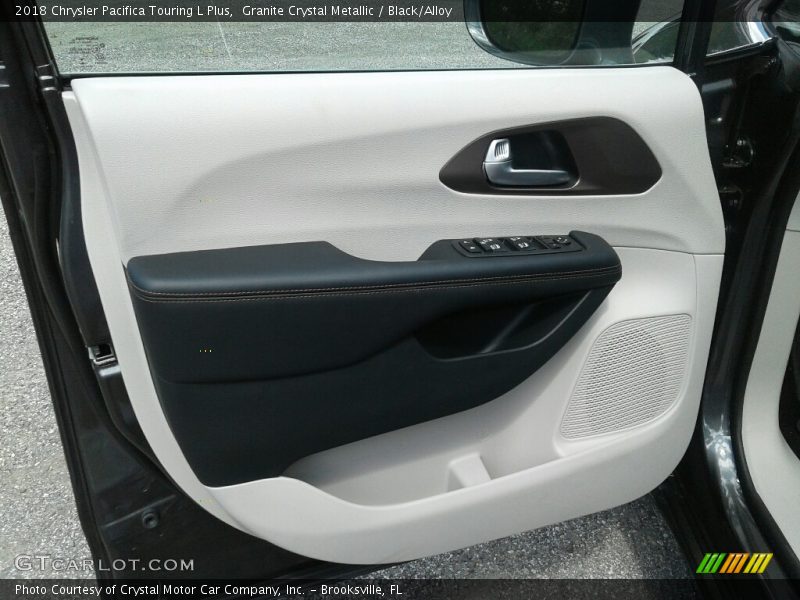 Granite Crystal Metallic / Black/Alloy 2018 Chrysler Pacifica Touring L Plus