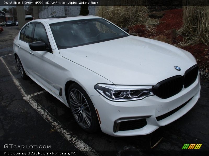 Alpine White / Black 2018 BMW 5 Series M550i xDrive Sedan