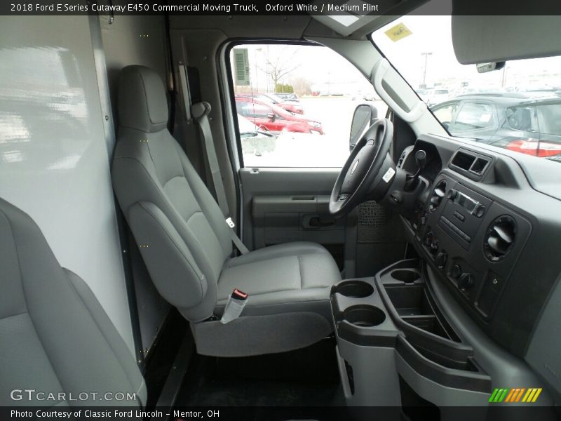 Oxford White / Medium Flint 2018 Ford E Series Cutaway E450 Commercial Moving Truck